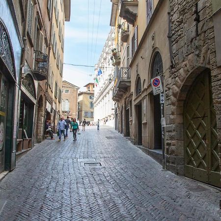 Casa Vacanze Gombito 4 Bergamo Alta Bérgamo Exterior foto