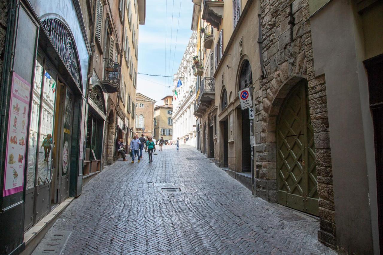 Casa Vacanze Gombito 4 Bergamo Alta Bérgamo Exterior foto