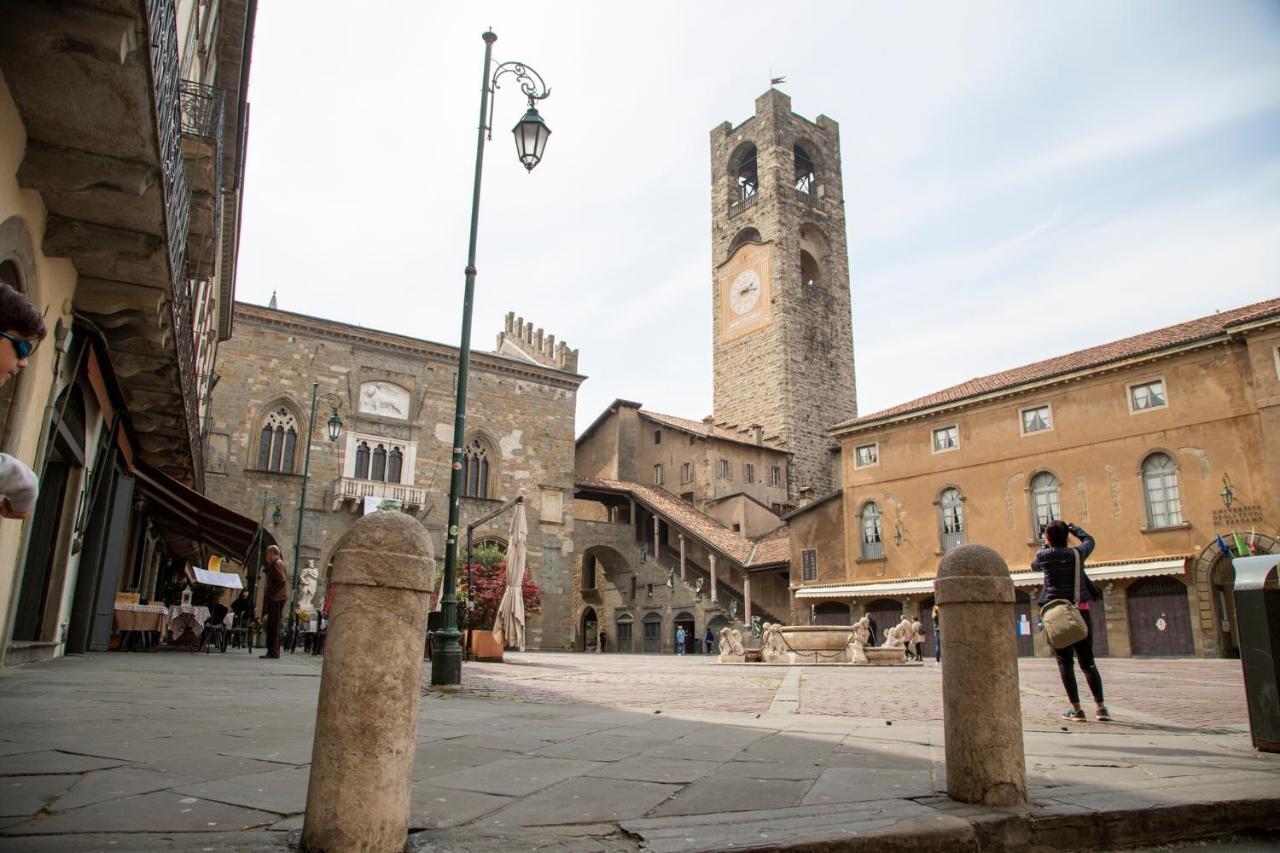 Casa Vacanze Gombito 4 Bergamo Alta Bérgamo Exterior foto